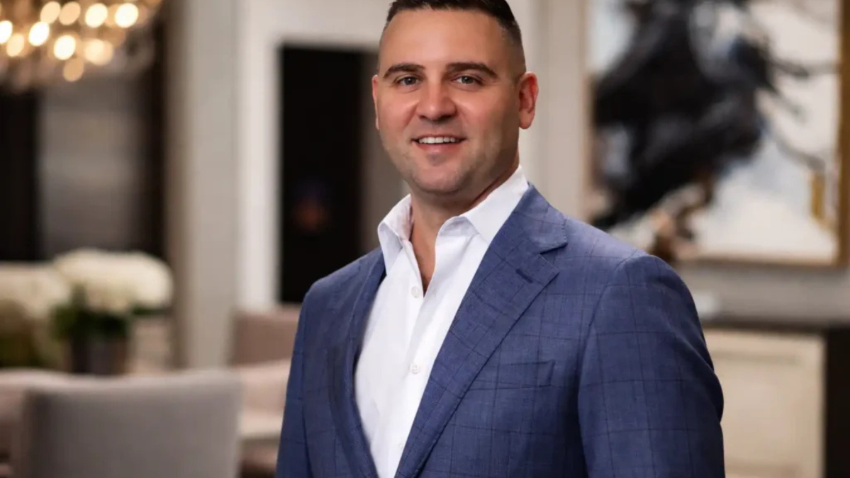 Misha Ezratti Net Worth